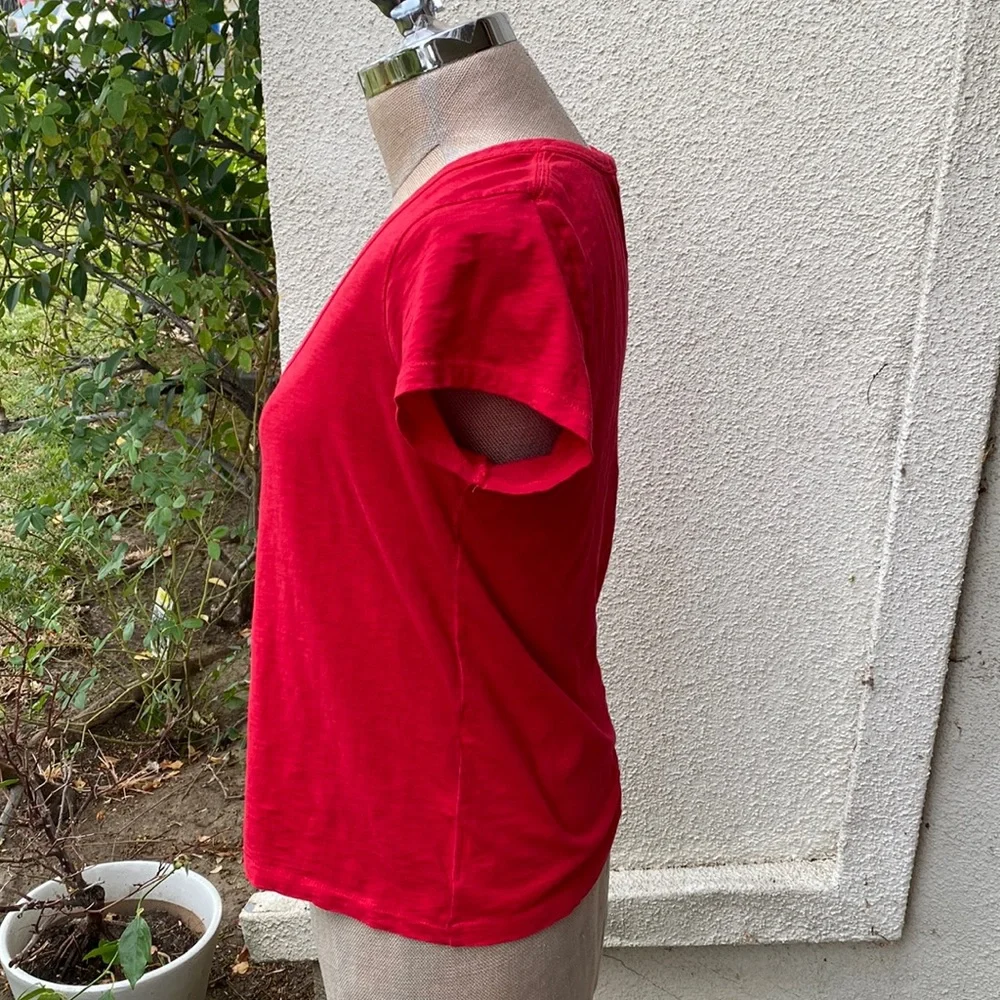 Rag & Bone New York 100% Pima cotton scoop neck soft tee from Neiman Marcus. - Picture 4 of 11